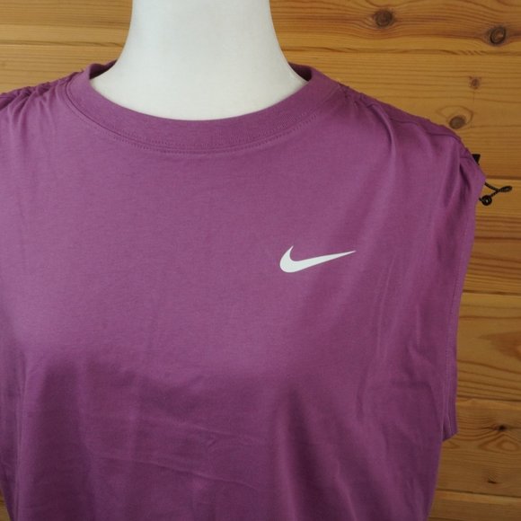 Nike NWT Purple‎ Dri Fit Loose Fit Sleeveless Top Size Large - Picture 2 of 7